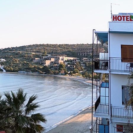 Svetlana & Michalis Oasis Hotel Agia Marina  المظهر الخارجي الصورة