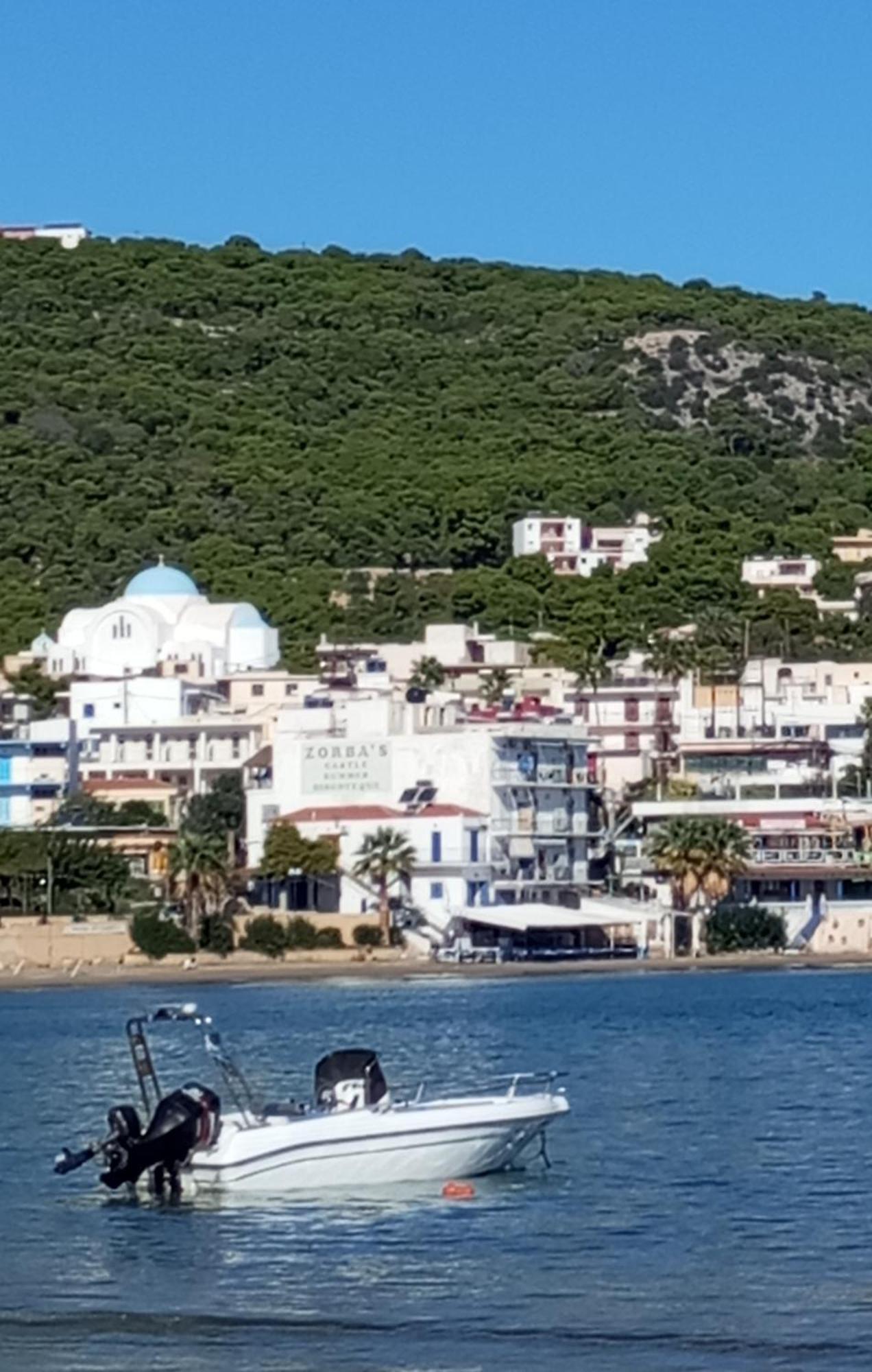 Svetlana & Michalis Oasis Hotel Agia Marina  المظهر الخارجي الصورة