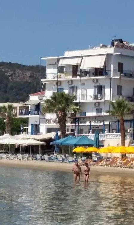 Svetlana & Michalis Oasis Hotel Agia Marina  المظهر الخارجي الصورة